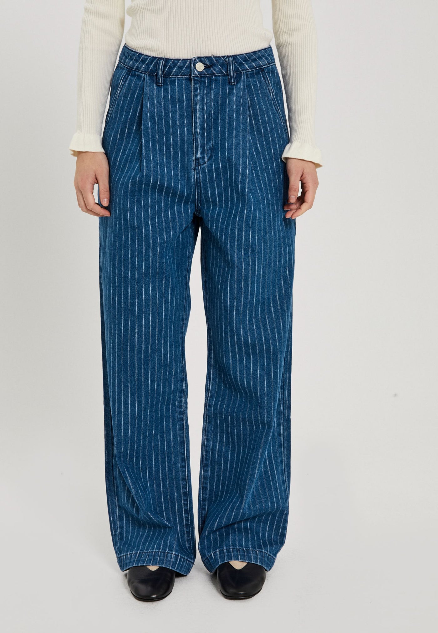 Kenzie Pleat Wide Jeans - Clear Blue with Stripes